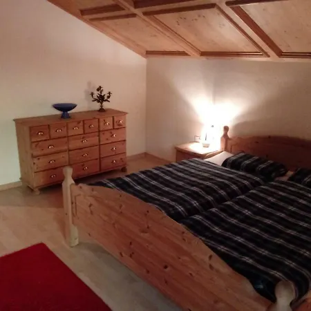 Herzebner Almwirt Landhaus Neustift im Stubaital